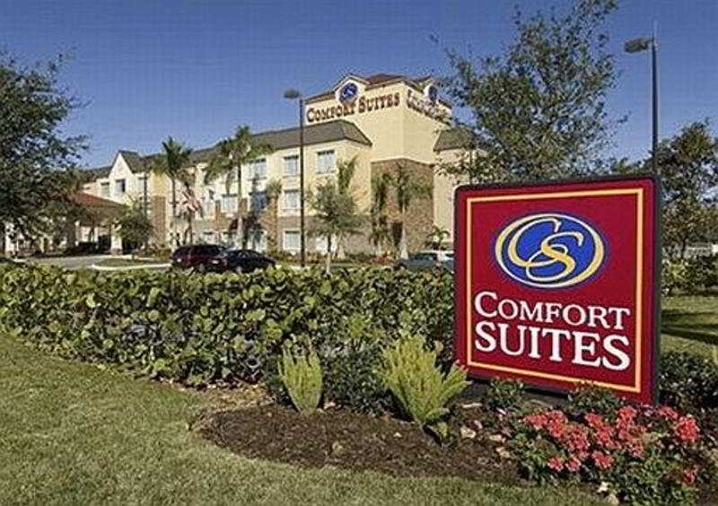 Comfort Suites Sarasota-Siesta Key Exterior photo